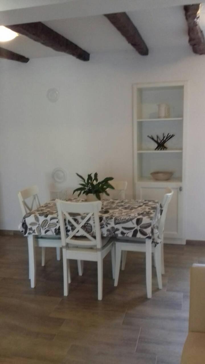 Apartment Nena- Apartman Sa Posebnim Ulazom U Prizemlju, Terasom I Zelenom Okucnicom Rakotule ภายนอก รูปภาพ
